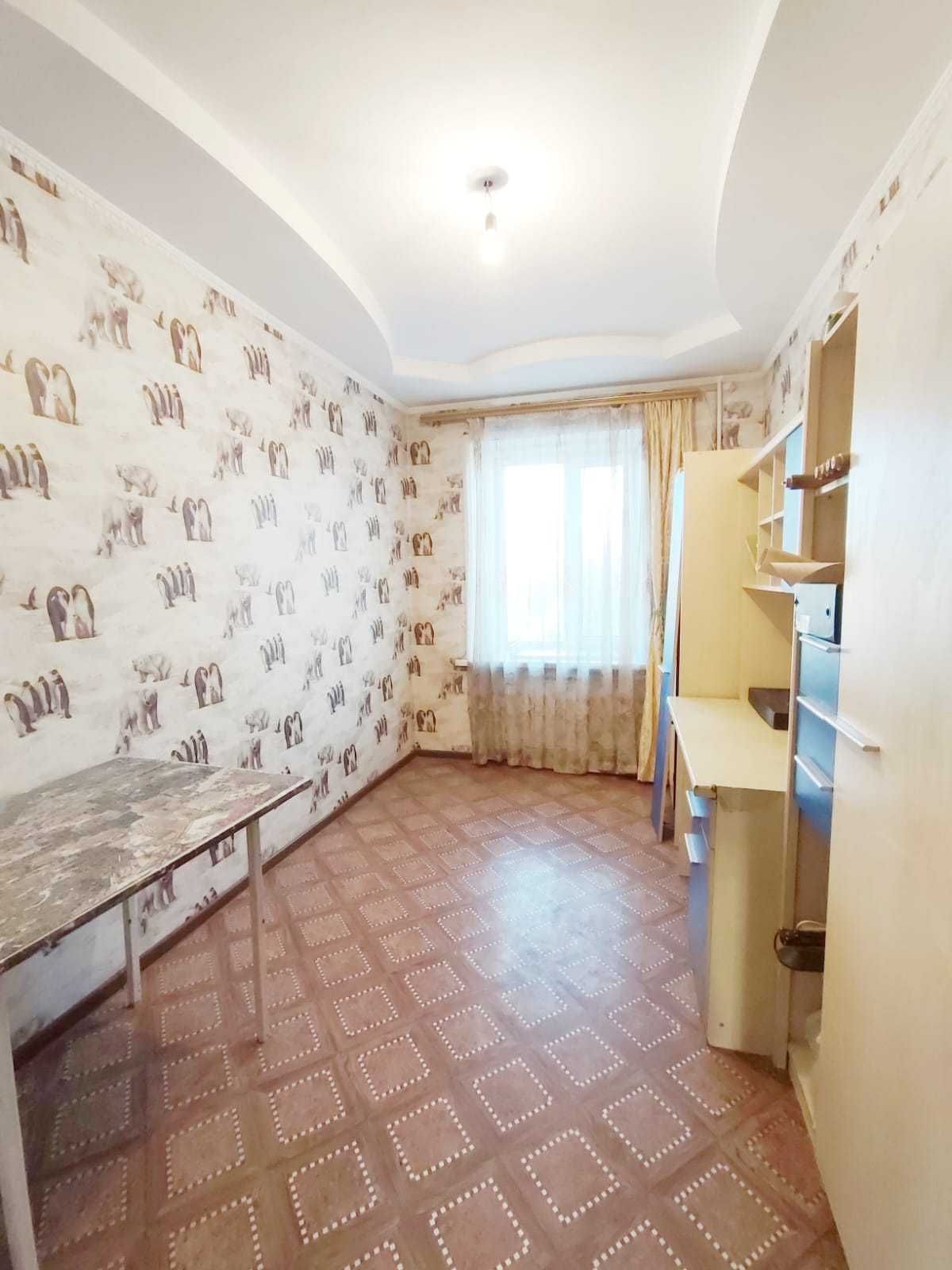 *Продам 2 комнатную квартиру. Старого типа. ул. Магнитогорская