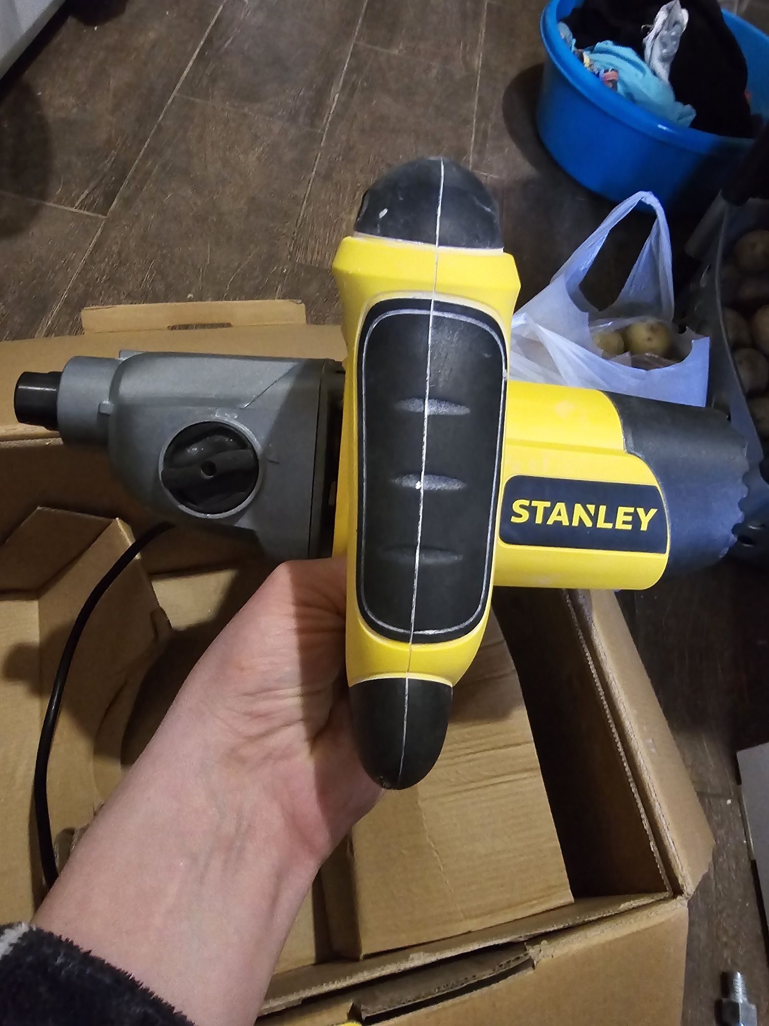 Миксер STANLEY SDR1400