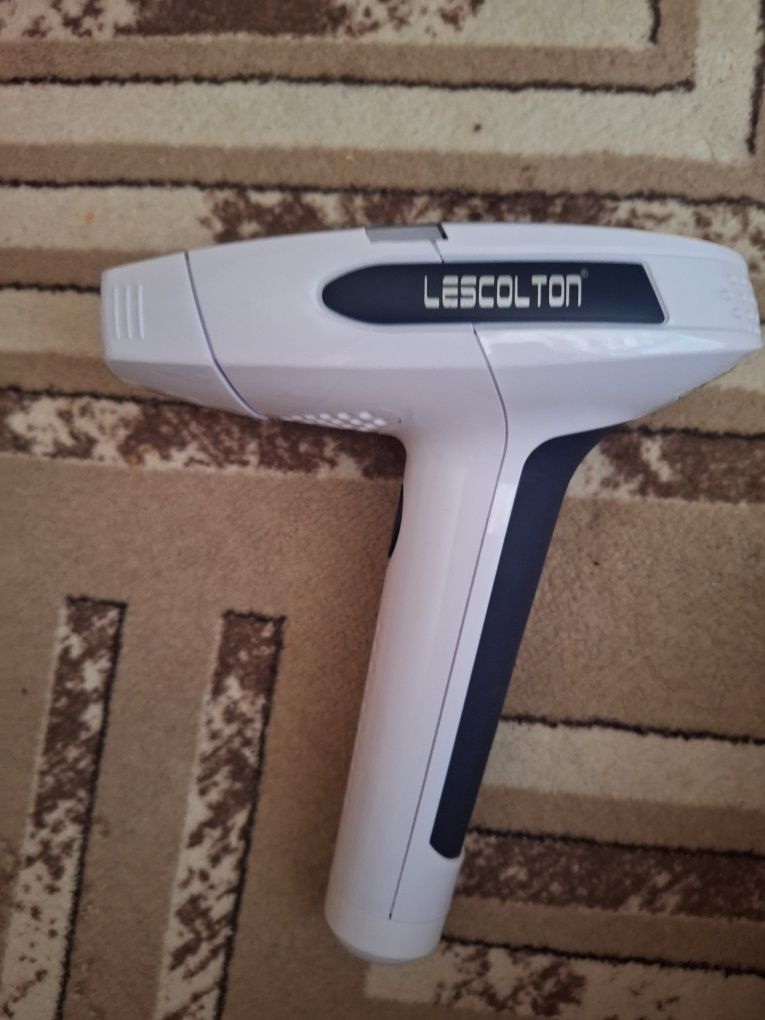 Фотоепилатор LESCOL TOP
