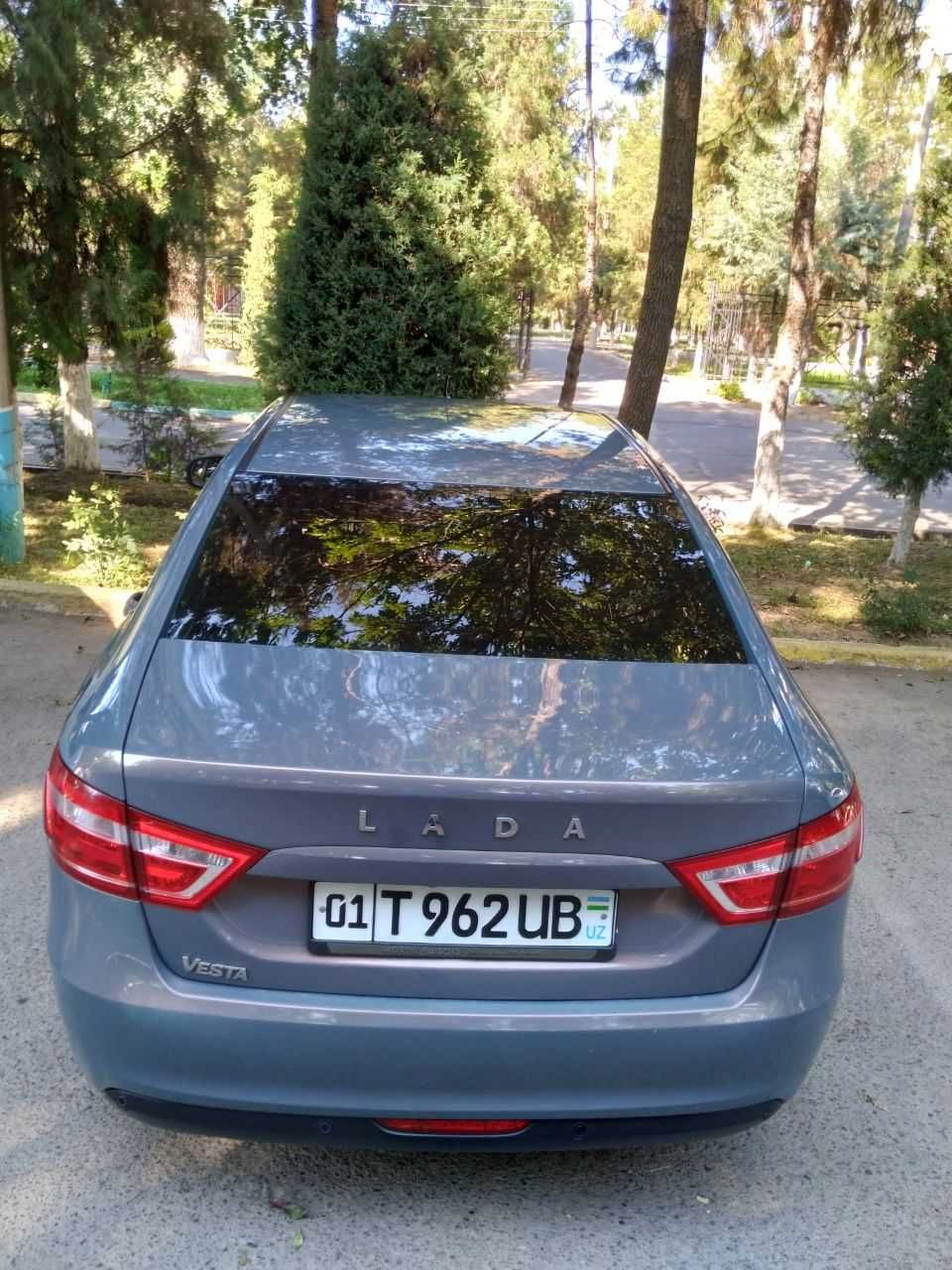 Lada Vesta  sotiladi!!