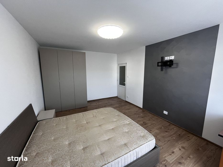 Renovat! Apartament 3 camere D, 72 mp, str. Hlincea , zona CUG