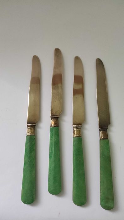 Десертни прибори от месинг с перленозелена бакелитова дръжка