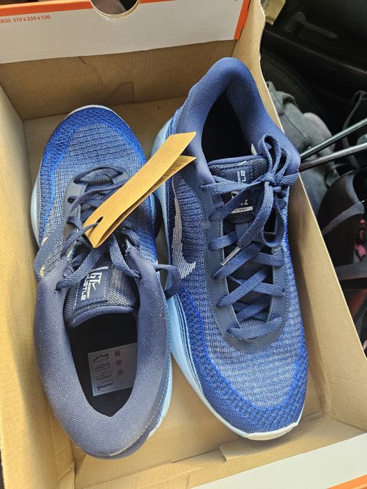 Adidași Nike Noi 47