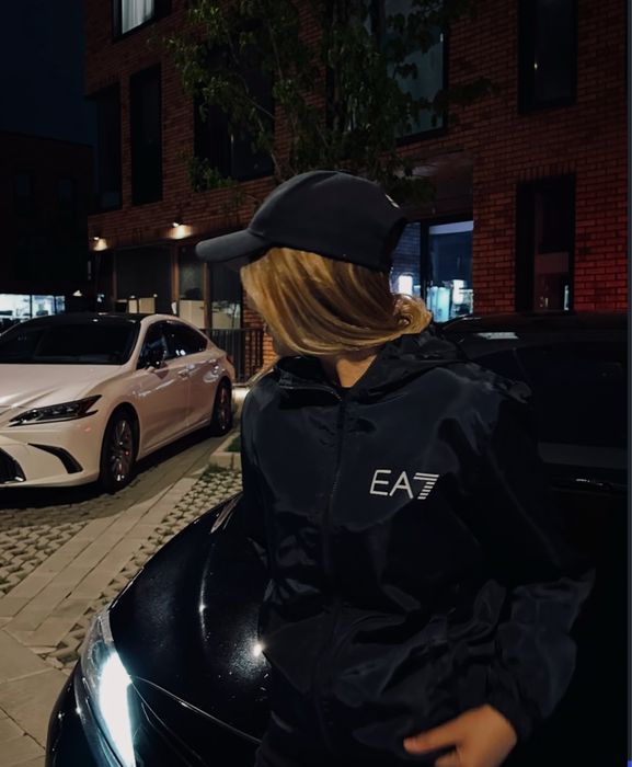 Ветровка Armani EA7