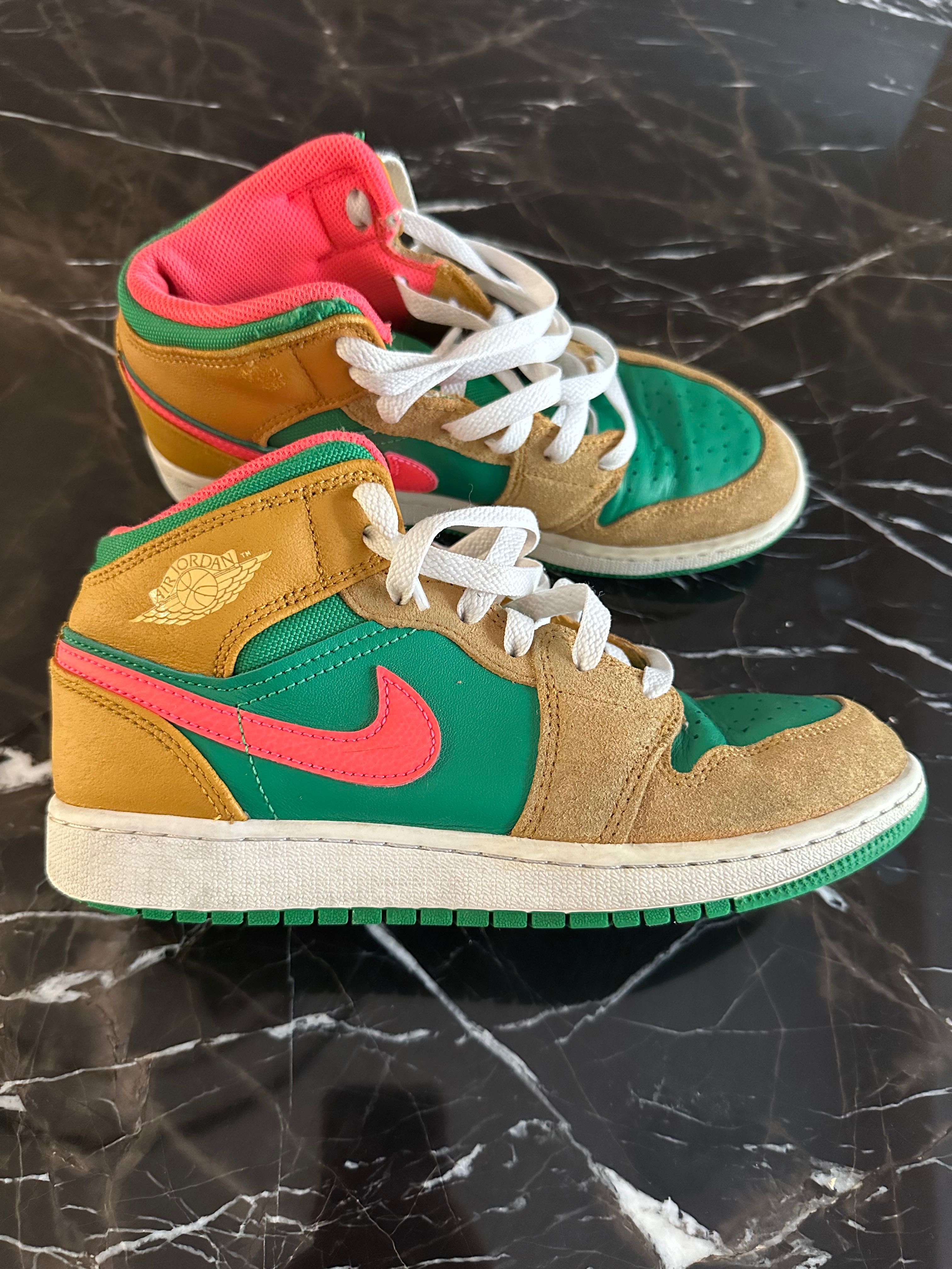 Nike  Air Jordan