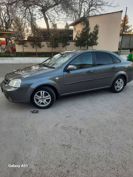 Lasetti 2012 yil 
Prabek. 297000 km
Metani 4 pakalena
Balon yengi
Akum