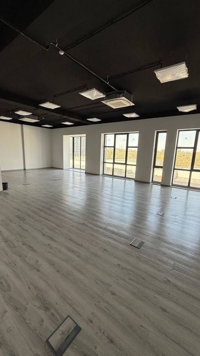 Продается офис Улица Махтумкули
1061м2
