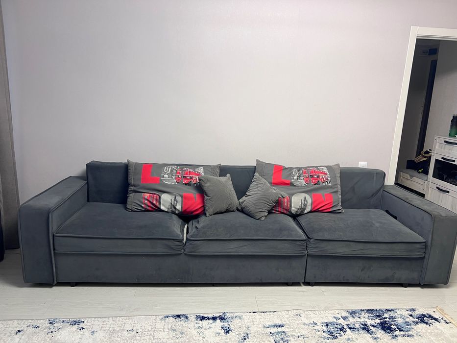 Продам диван трёхметровый