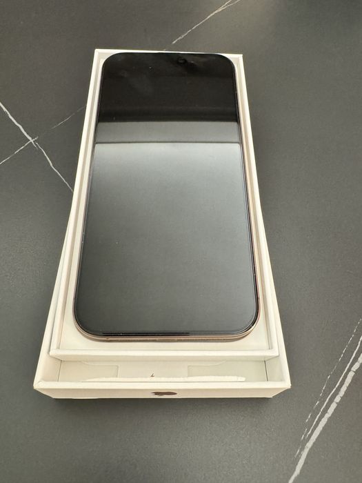 iPhone 16 Pro Max – 256 GB – Gold – pentru piese