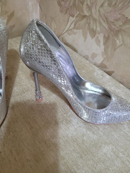 туфли новые изысканные р.36