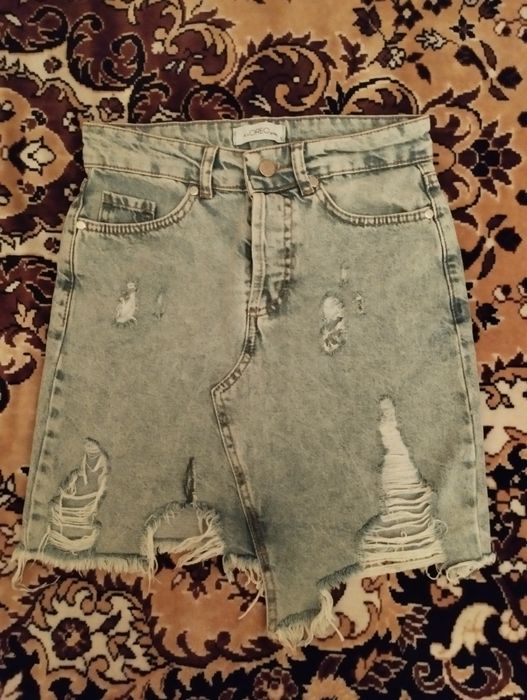 Продам юбку джинсовую р 40-42