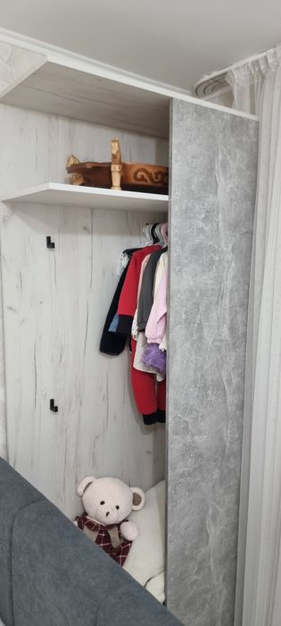 Продам прихожую стильная