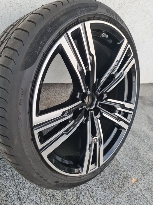 Janta spate 21 BMW 7 G70 i7 X3 G45 M908 5A19DF1 Pirelli 285 35 21