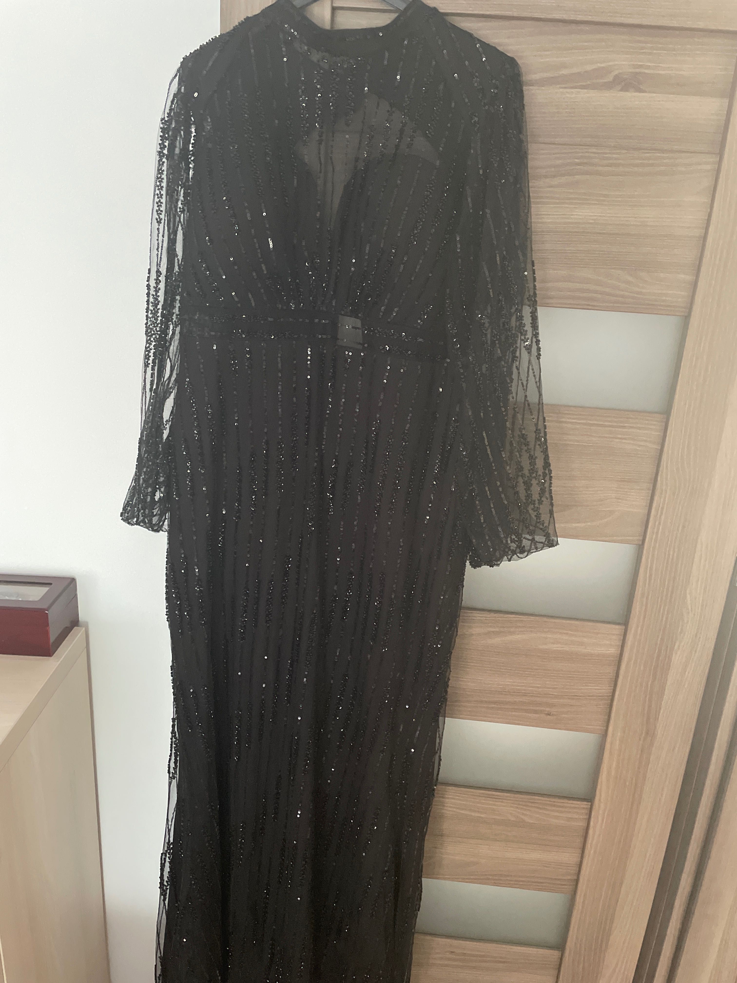 Rochie ocazie neagră mărimea 46 purtată o singură dată f elegantă
