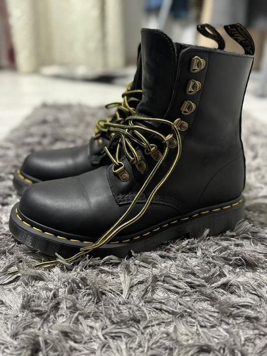 Ghete DR. MARTENS 1460 Pascal 8 Eye Boot