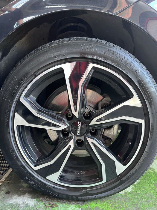 Джанти 17 5x112 с летни гуми.