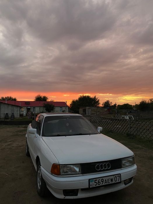 Продам ауди 80 б3 на бодром ходу