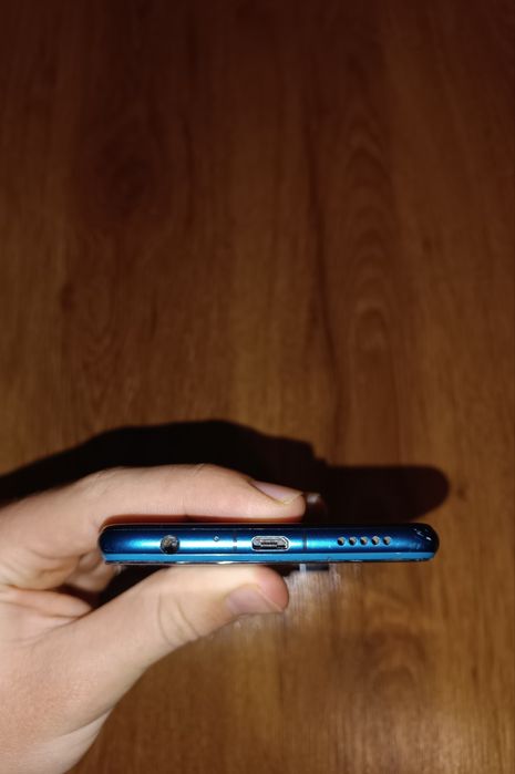 Продавам смартфон Honor jsn l22 като нов