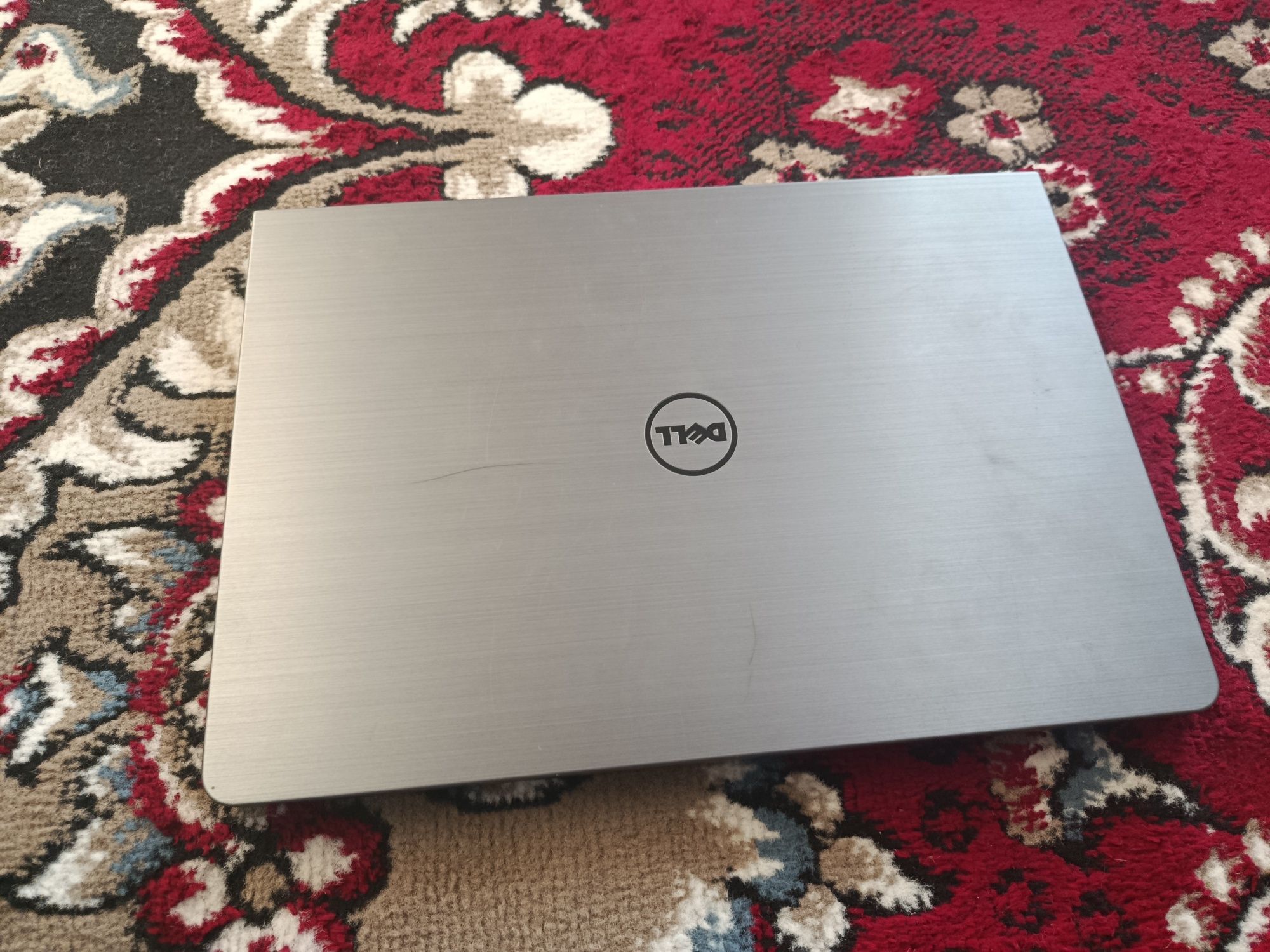 Dell Vostro игровая видео карта ge force 930 M