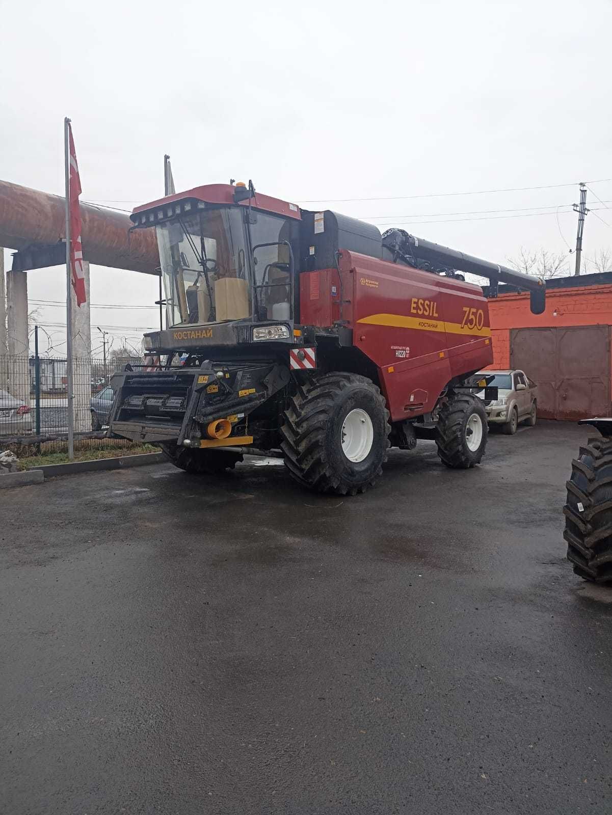 Комбайн Есиль-750 с жаткой ЖЗК-7, Дон Мар 9