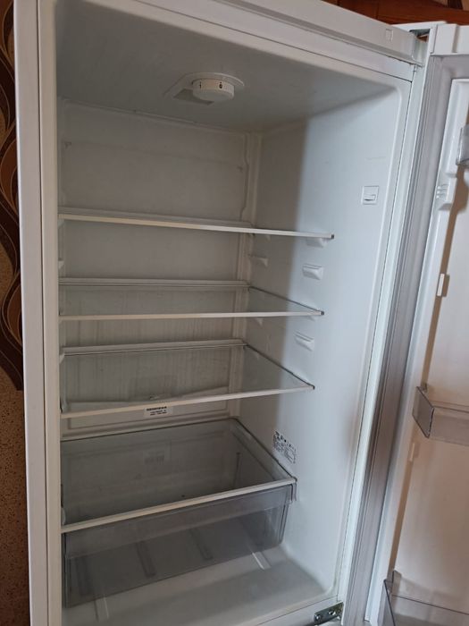 Продаётся  холодильник