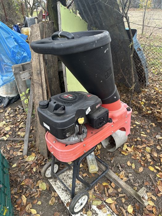 Masina de tocat crengi