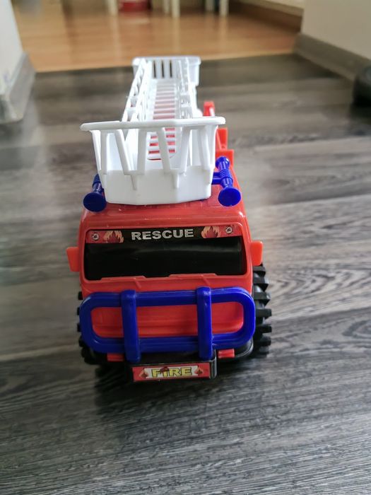 Детска играчка Пожарна