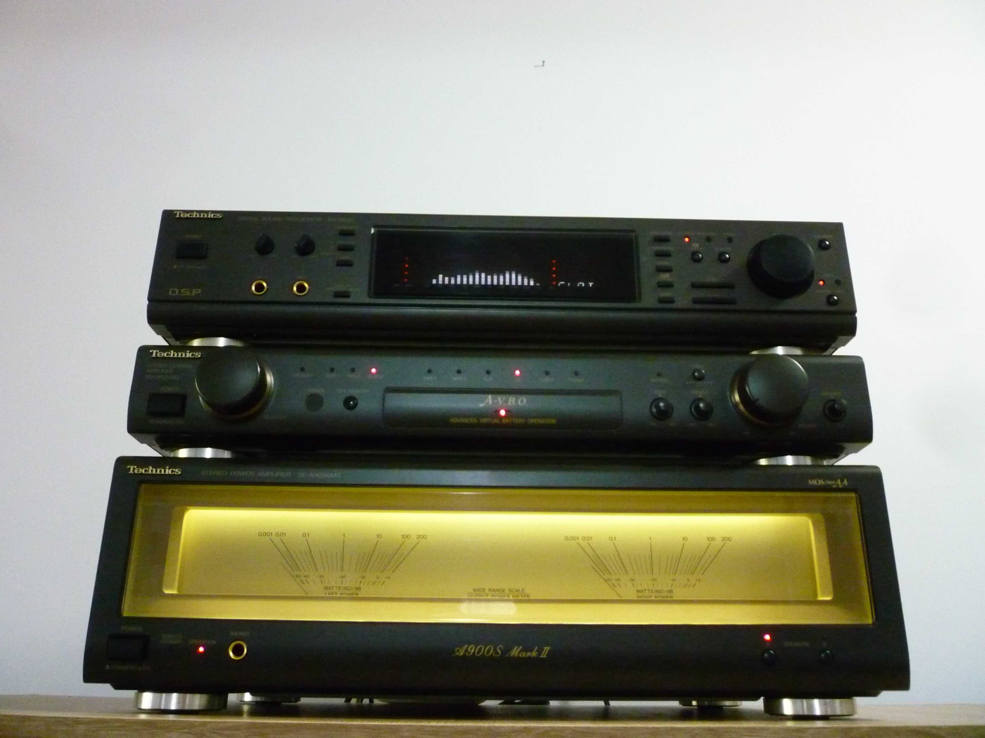 amplificator  si  procesor  technics