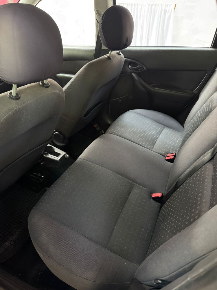 Ford focus 1.6 benzina