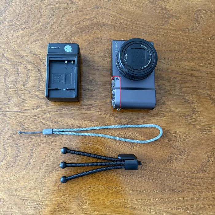 Panasonic TZ100, obiectiv Leica 25-250 f2.8