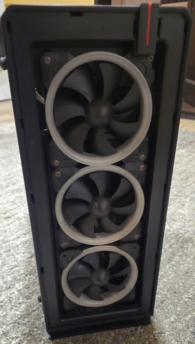 Vând calculator GAMING cu RTX 2070 XTREME