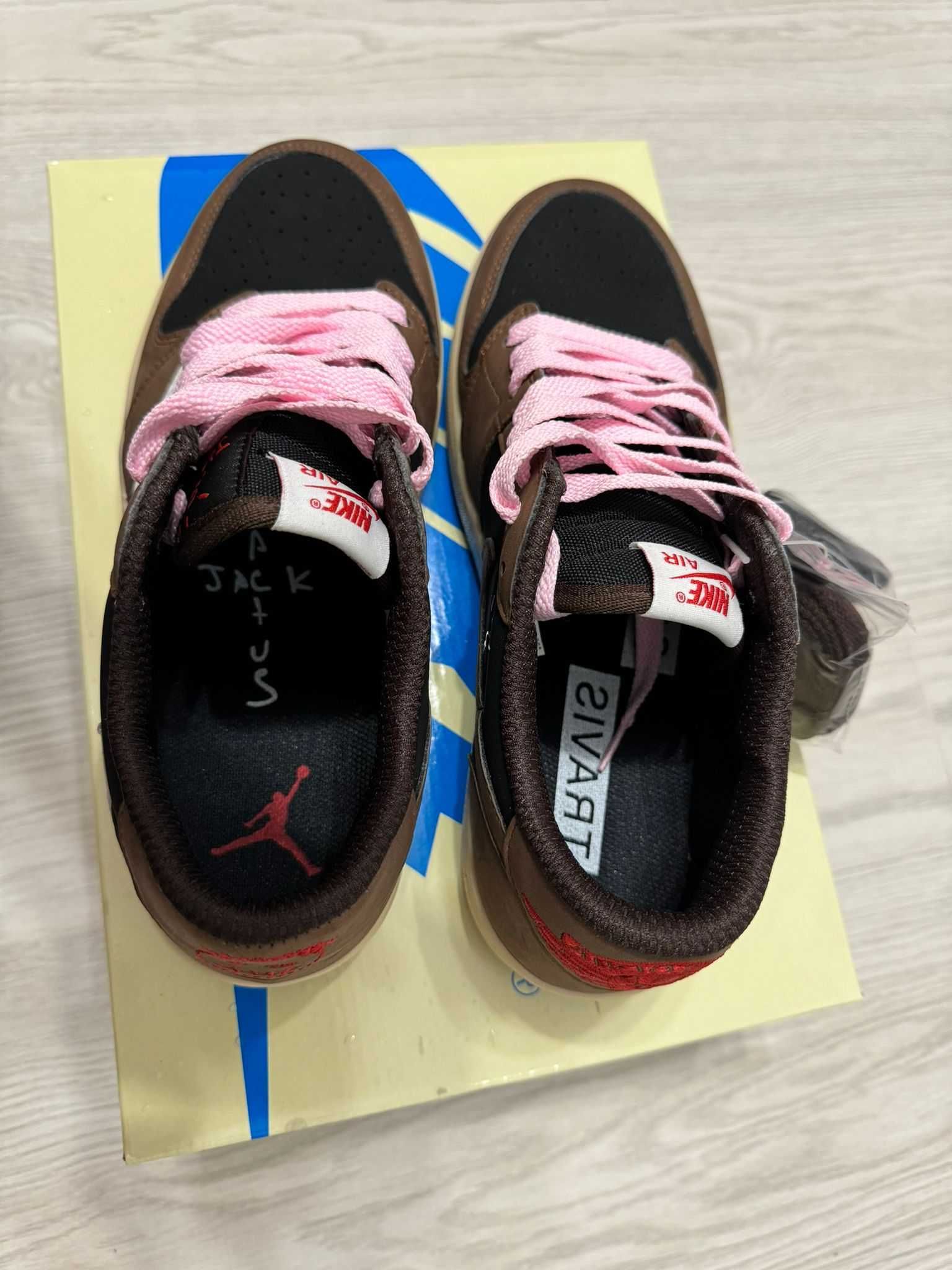 Jordan 1 Travis Low 36-44 [Verificare Colet]