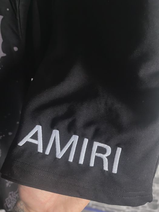 Amiri летен екип