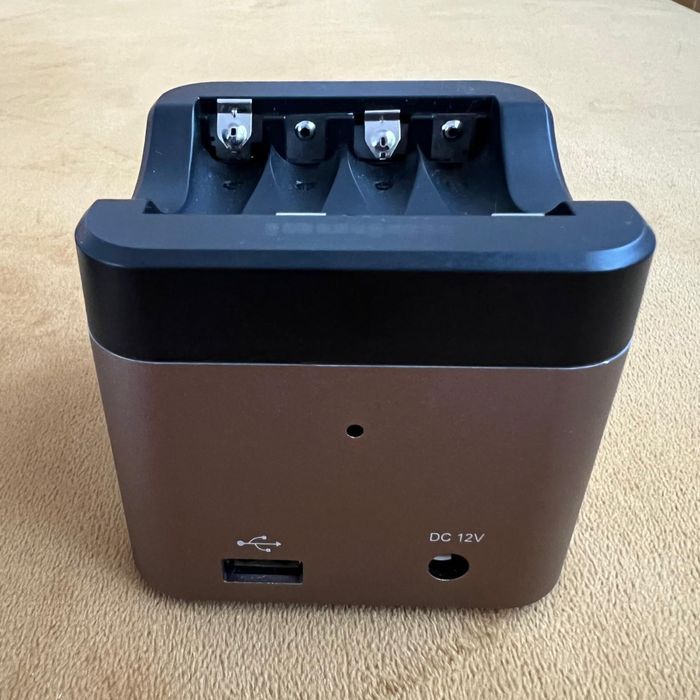 Hahnel Pro Cube 2 - Incarcator acumulatori