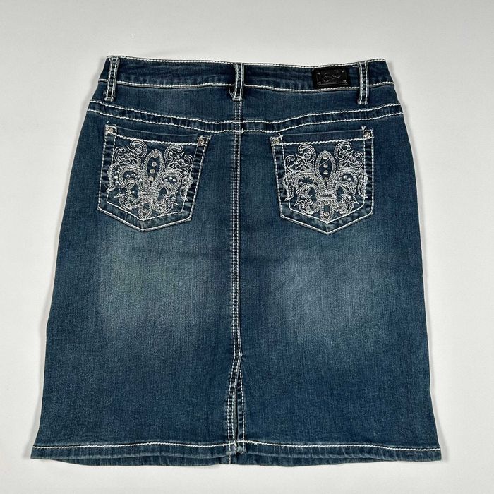 Женски дънкови поли на едро РАЗПРОДАЖБА