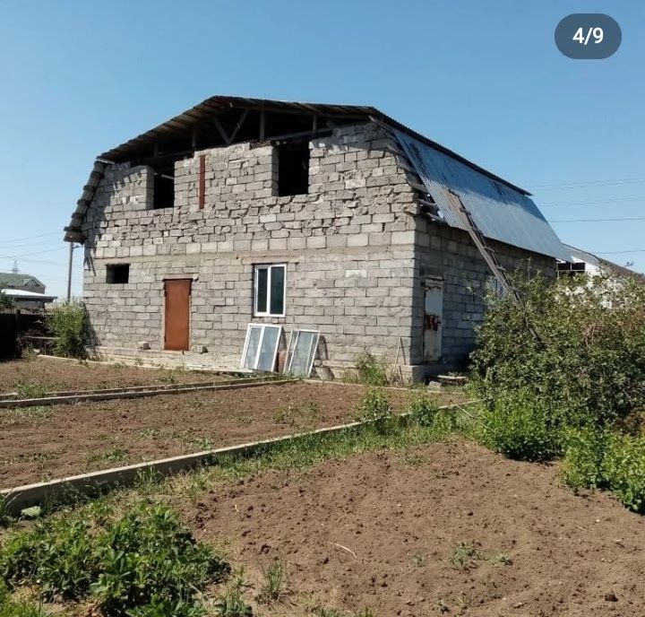 Продам дом двухуровневый