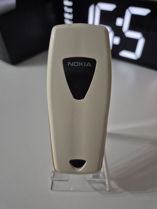 Telefon pentru nostalgicii