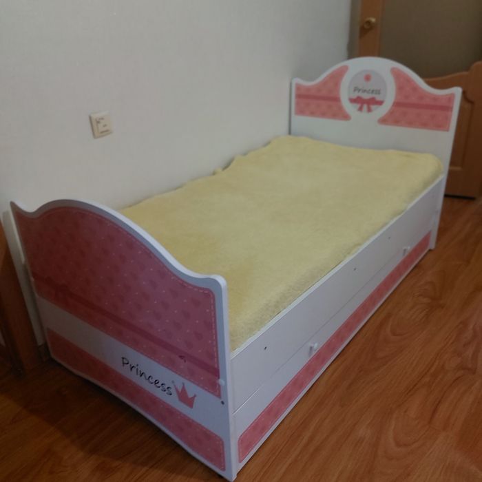 Кровать односпальная