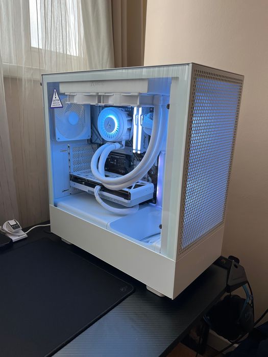 Гейминг конфигурация  Перфектен за 1440p на ultra settings.