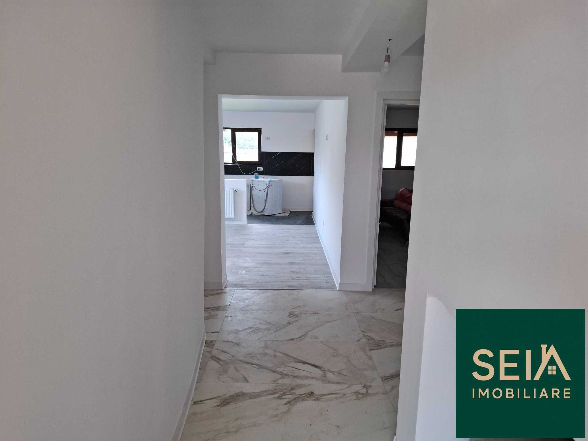 Apartament cu 3 camere | Teren 80 mp | Terasă | Loc de parcare | Beci