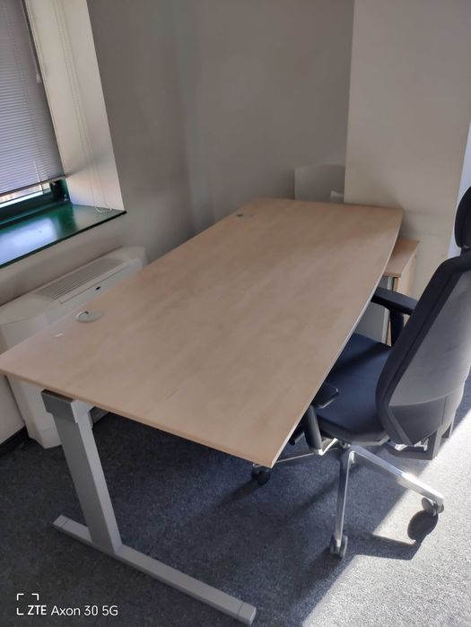 Продавам бюро - 180*80 - 2бр