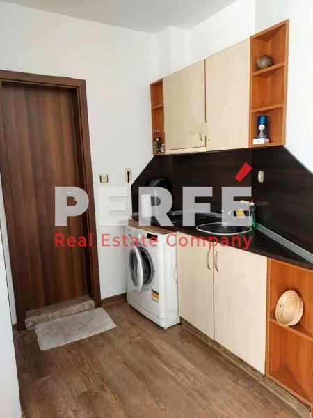 Продава се Тристаен апартамент в к.к. Слънчев бряг - 60 кв.м за 1117 €/кв.м - Снимка #4