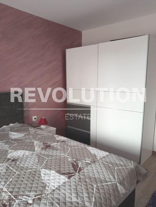 Двустаен апартамент в района на Ален Мак!