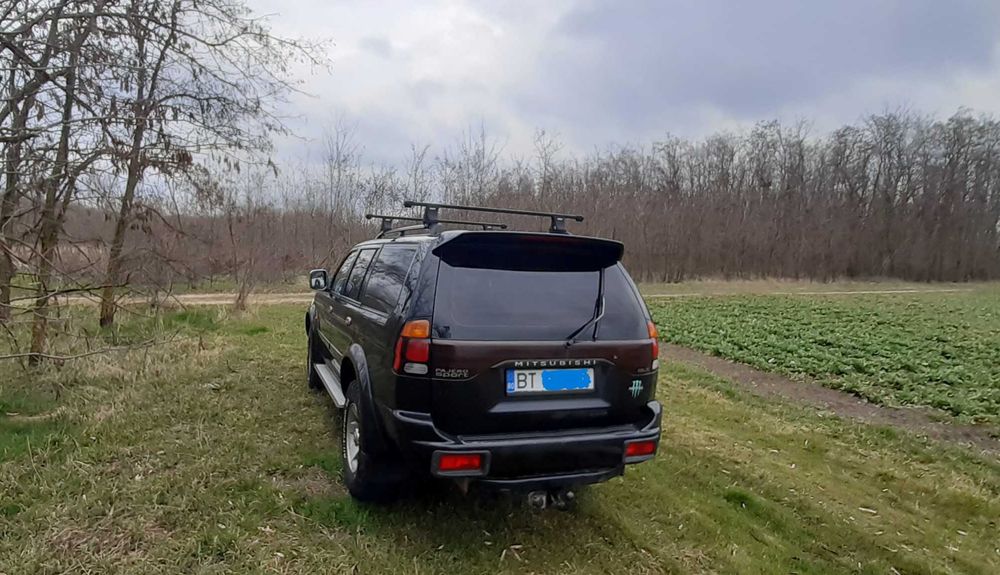 Mitsubishi Pajero Sport GLS