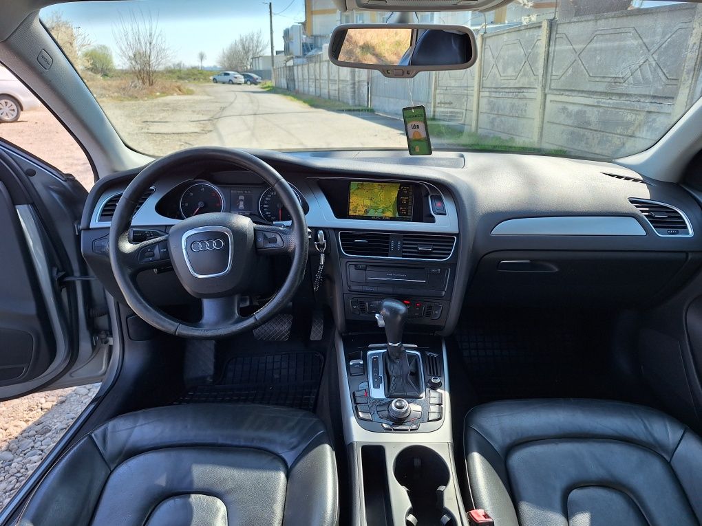 Vând AUDI A4 B8 2.0 TDI