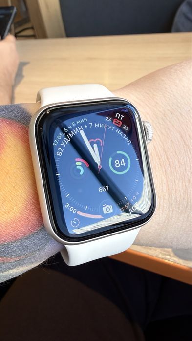 Продам Apple watch se 40mm
