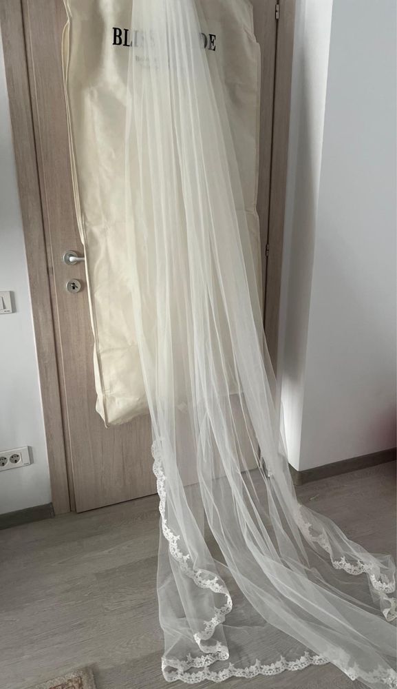 Rochie de mireasa,mărime 36/38, pt inaltime 1,67cm(include voal lung)