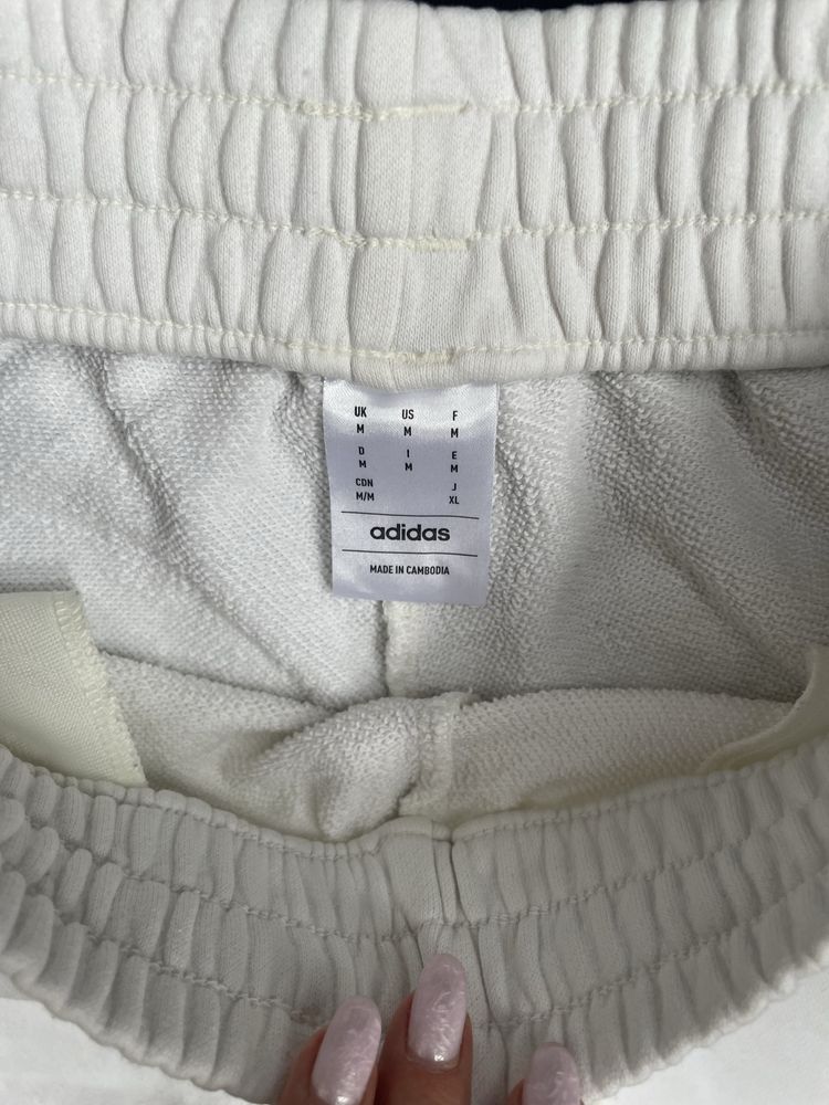 Adidas мъжка тениска с къси панталони