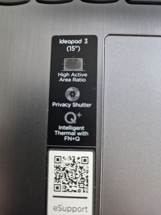 Продавам лаптоп Lenovo 15 инч.