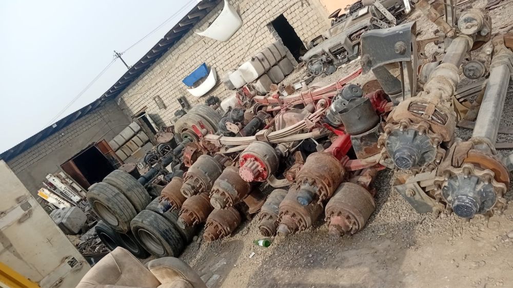 Ось на полуприцеп